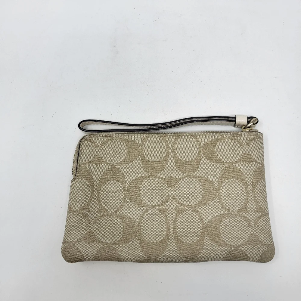 Coach Wristlet Wallet Tan Cream Pouch Corner‎ Zip - Picture 3 of 6